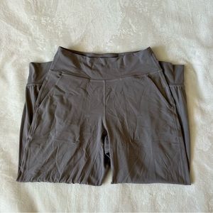 Lululemon Align Jogger Crop *23"